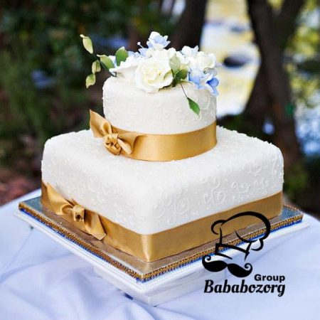 کیک ربان طلایی
